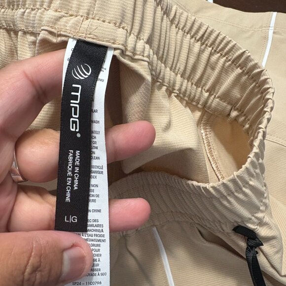MPG Rove Short with Piping Irish Cream New Size Large Relaxed Fit Elastic Waist - Picture 9 of 11